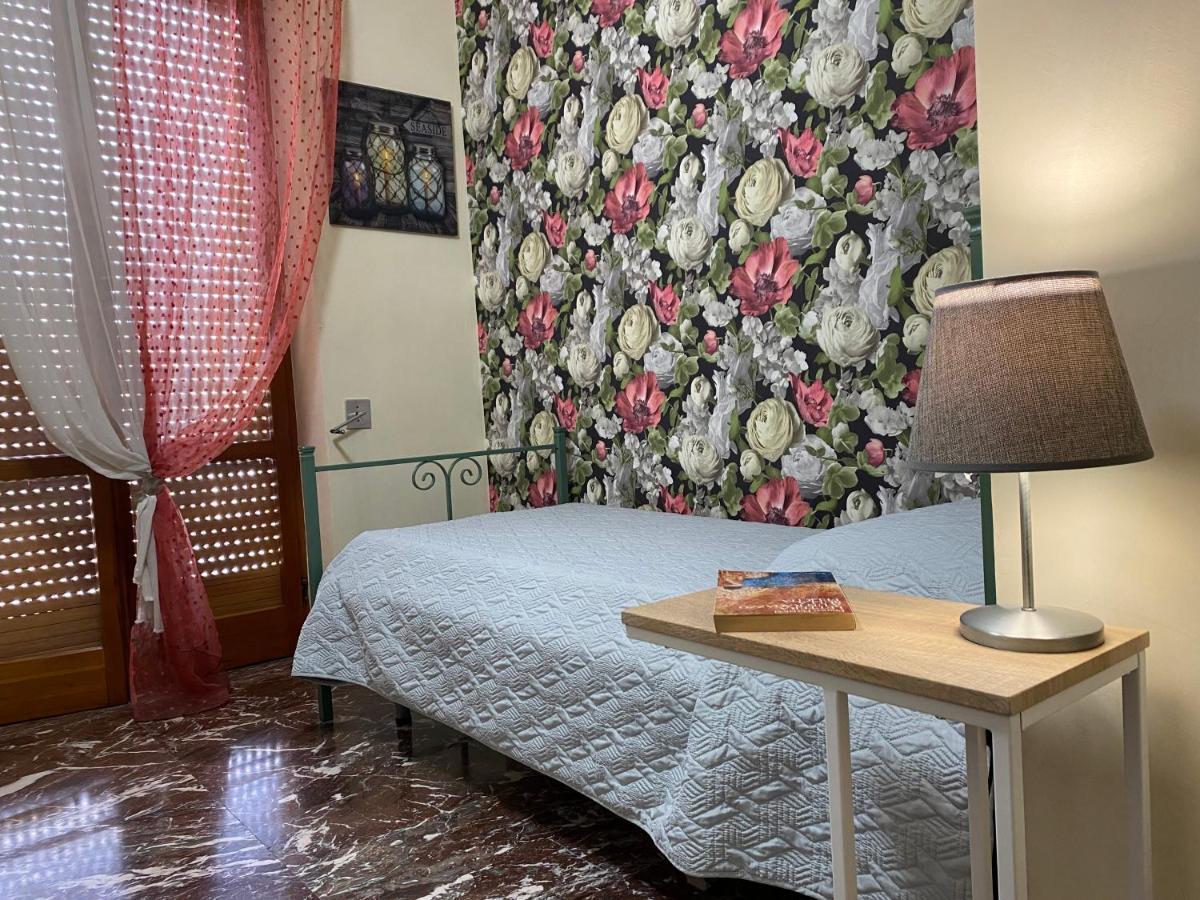 La Dimora Di Vesta Bed & Breakfast Lecce Dış mekan fotoğraf