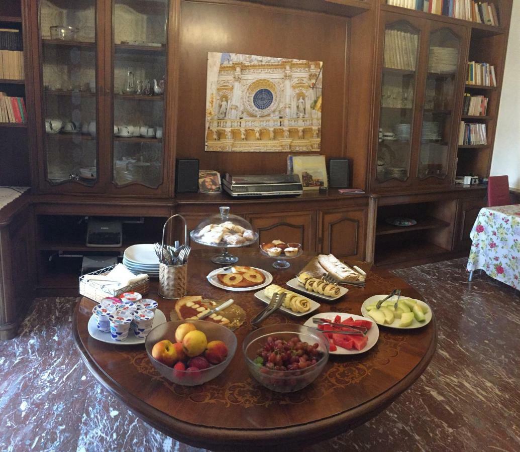 La Dimora Di Vesta Bed & Breakfast Lecce Dış mekan fotoğraf